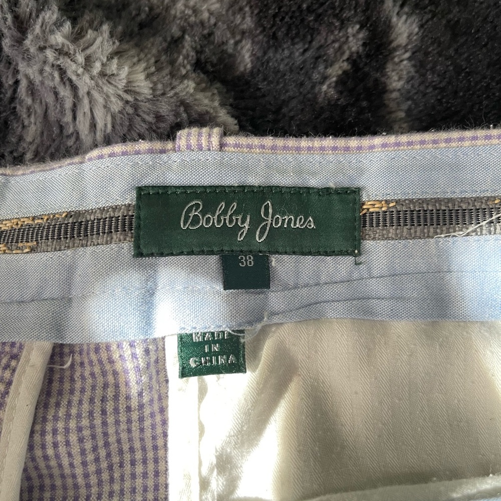Bobby Jones Size 38 purple and white checkered pattern shorts